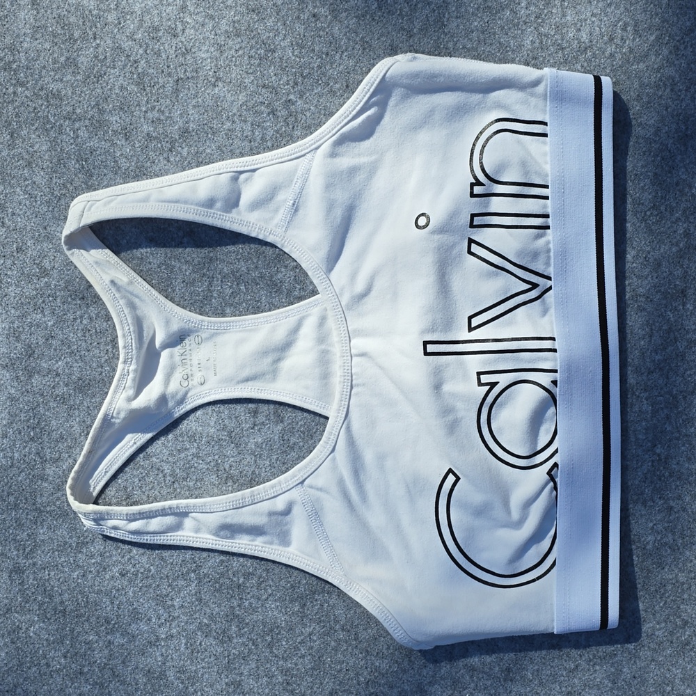 Calvin Klein Sports Bra Large